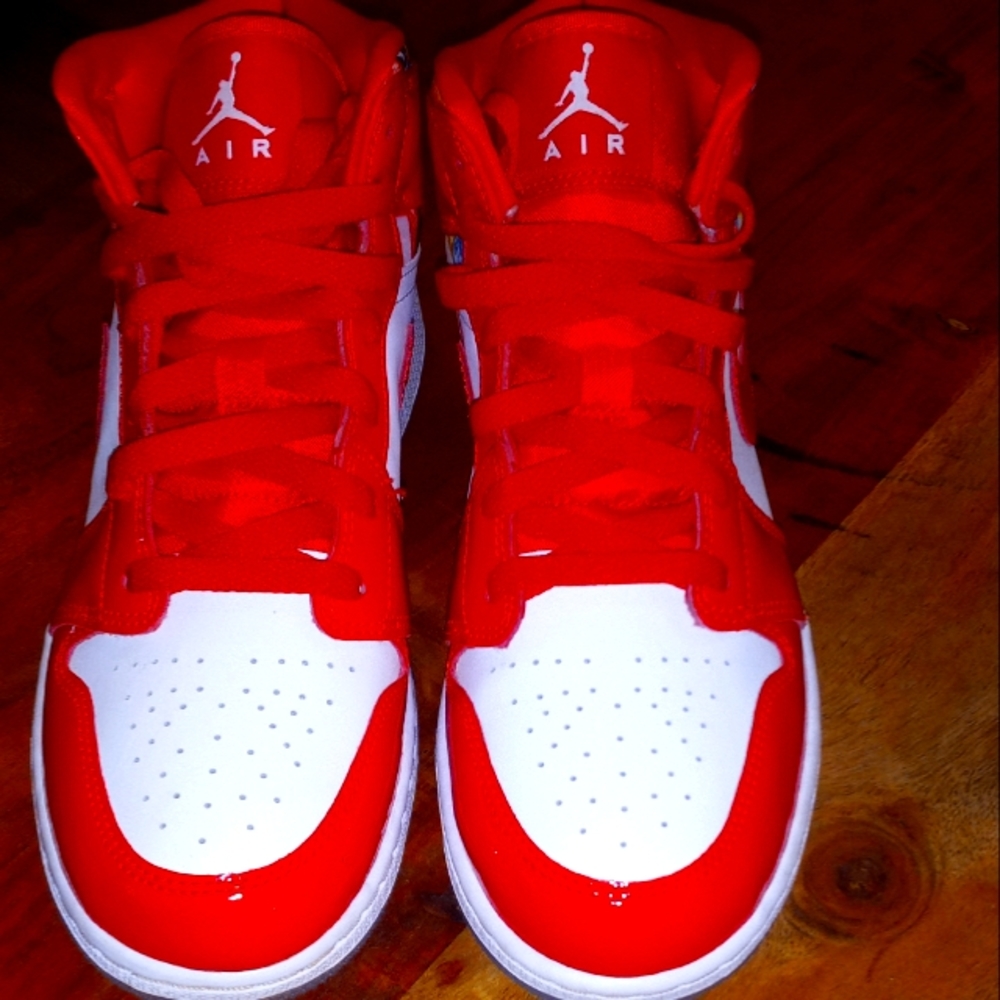 Air Jordan 1 Barcelona Red Patent Leather